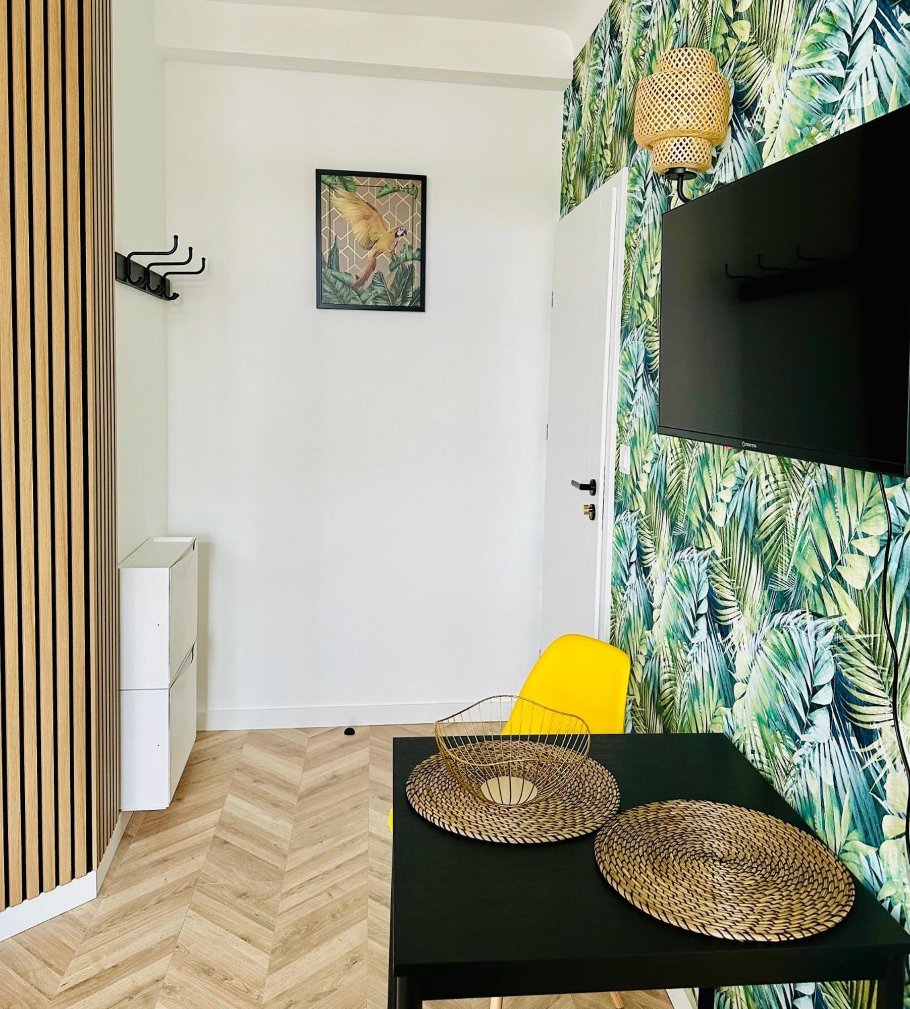 Olivia Apartments - Sloneczny Apartament W Centrum Warszawy, Plac Unii Lubelskiej, Lazienki Krolewskie, Pole Mokotowskie Варшава Екстериор снимка